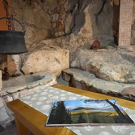 Cave Apartment Virpazar Exterior photo